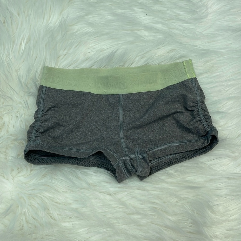 Ivivva grip shorts